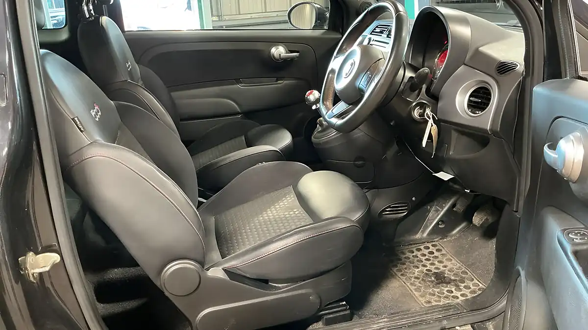 Used 2014 Fiat 500 S Black - Interior and Exterior details 7