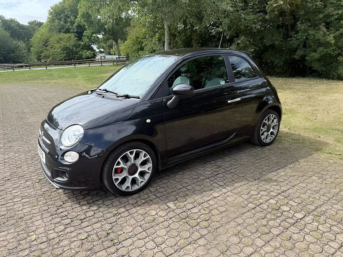Used 2014 Fiat 500 S Black - Interior and Exterior details 3