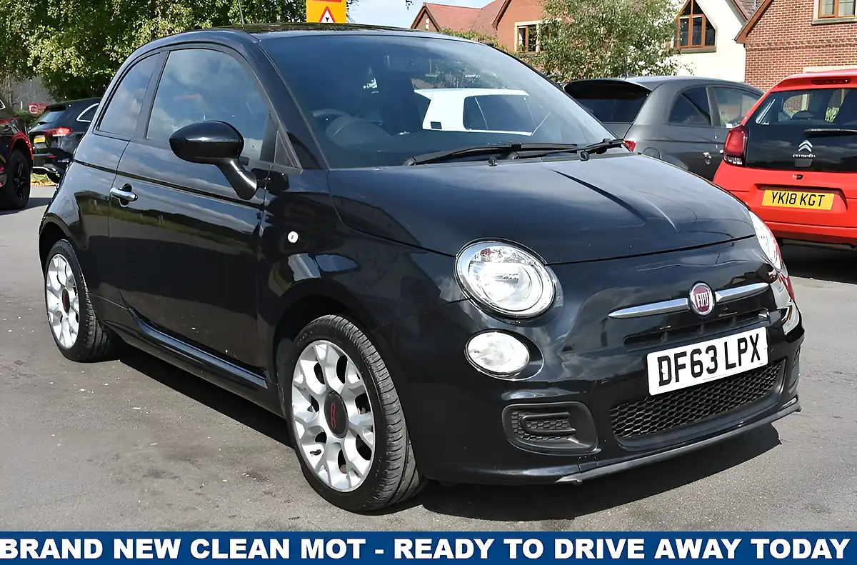 Used 2014 Fiat 500 S Black - Front View