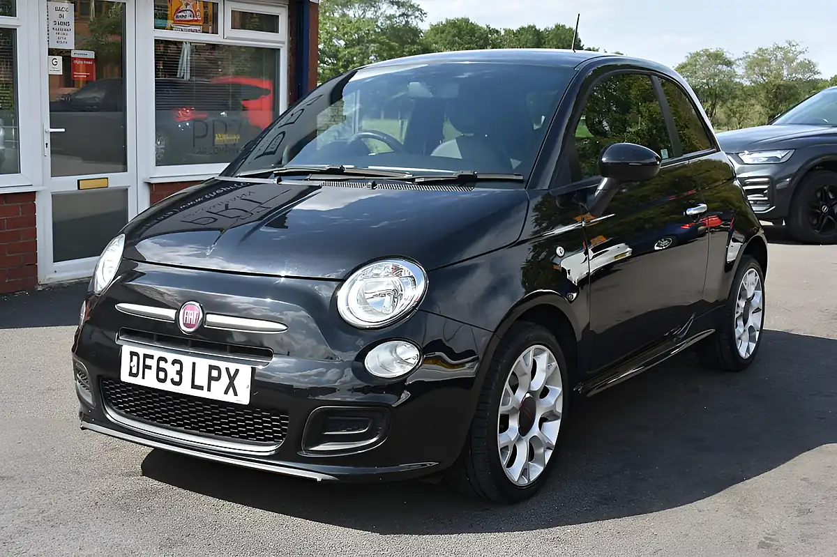 Used 2014 Fiat 500 S Black - Interior and Exterior details 3