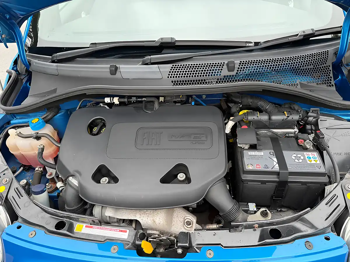 Used 2014 Fiat 500 S Blue - Interior and Exterior details 17