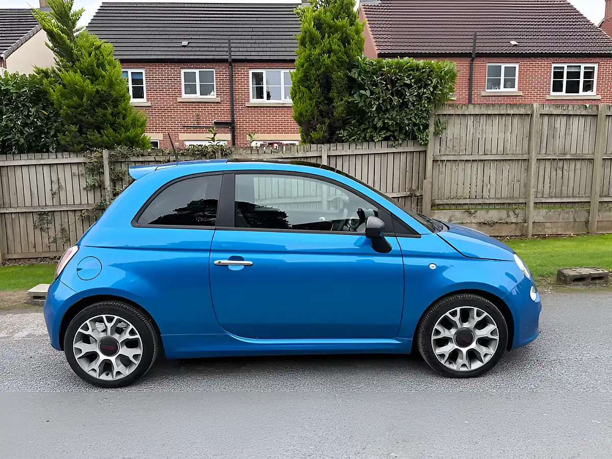 Used 2014 Fiat 500 S Blue - Interior and Exterior details 4