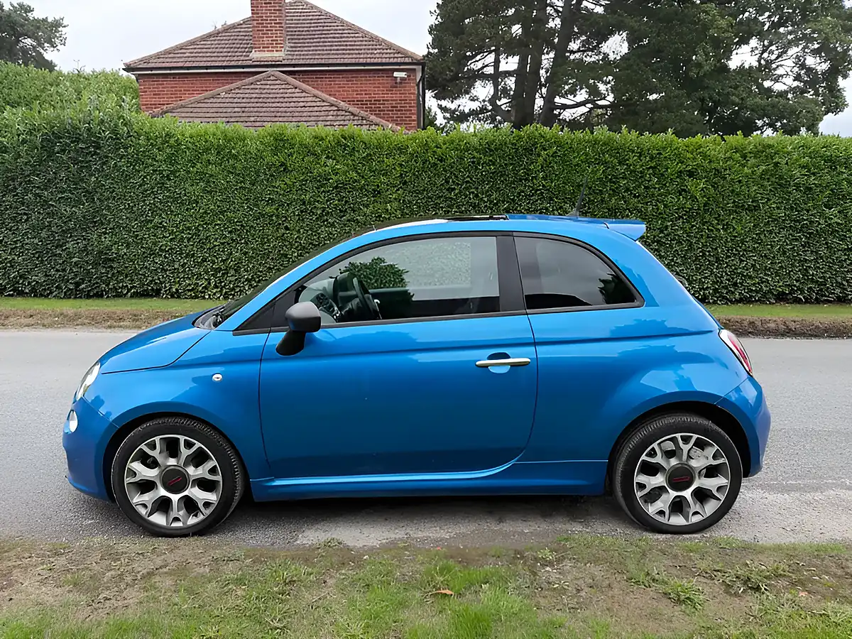 Used 2014 Fiat 500 S Blue - Interior and Exterior details 8