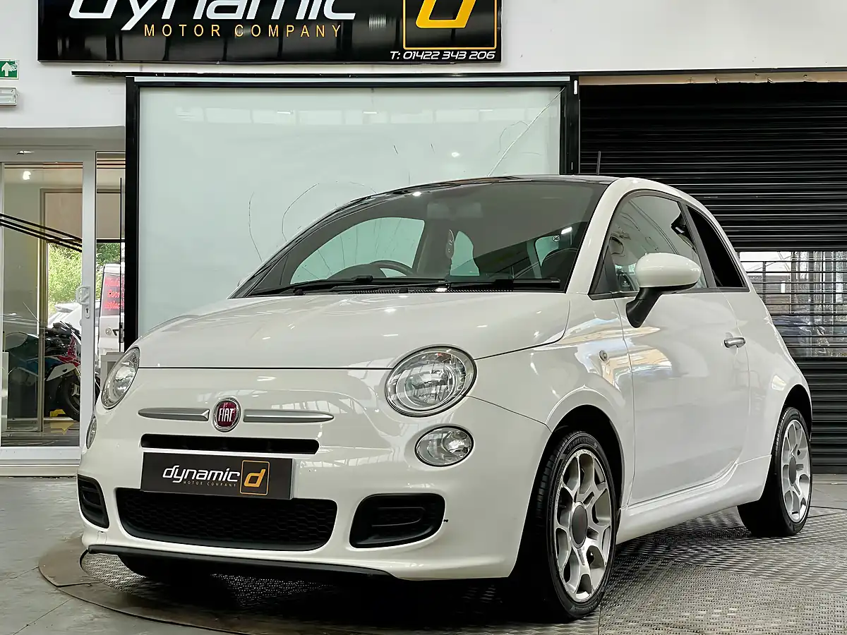 Used 2014 Fiat 500 S White - Front View