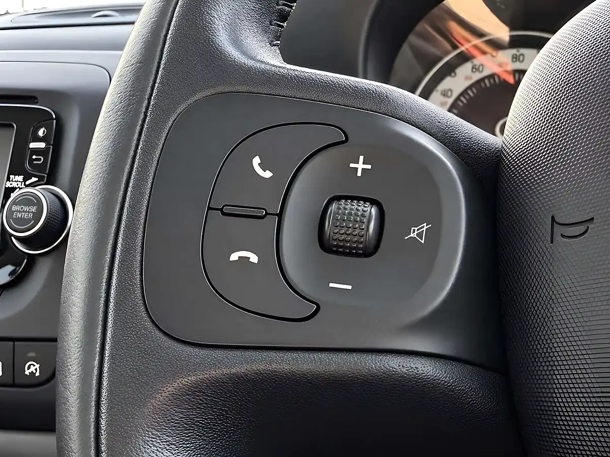 Used 2014 Fiat 500L Lounge Black - Interior and Exterior details 15