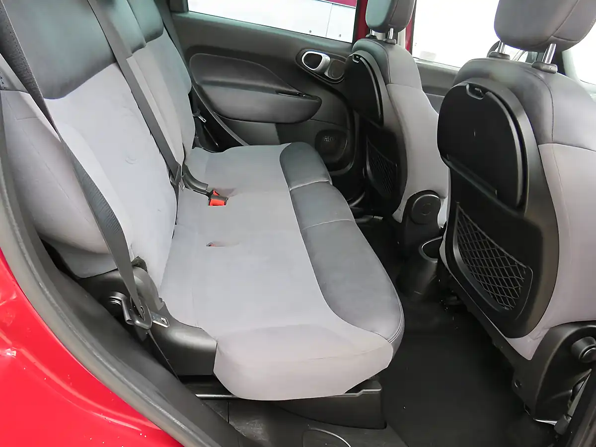 Used 2014 Fiat 500L Lounge Mpw Red - Interior and Exterior details 7