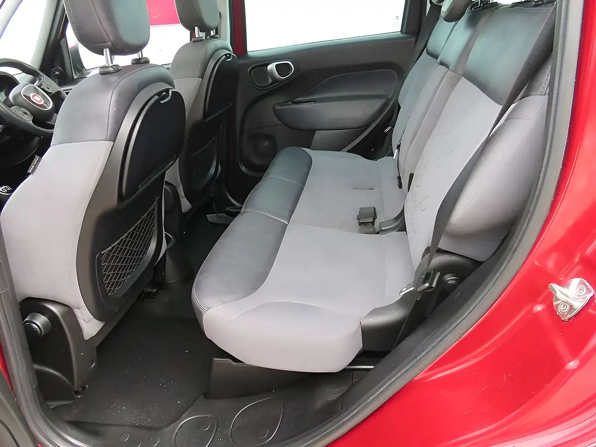 Used 2014 Fiat 500L Lounge Mpw Red - Interior and Exterior details 9