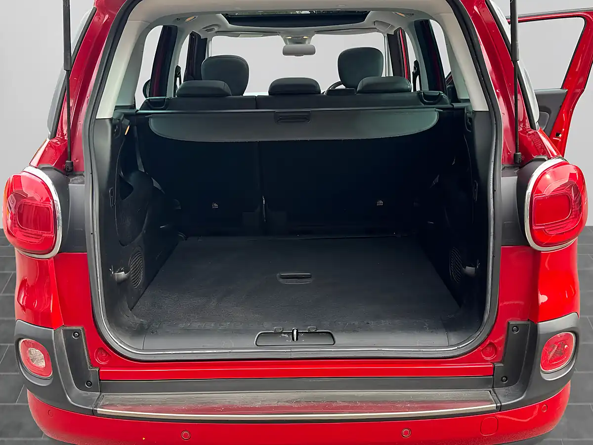 Used 2014 Fiat 500L Lounge Red - Interior and Exterior details 10