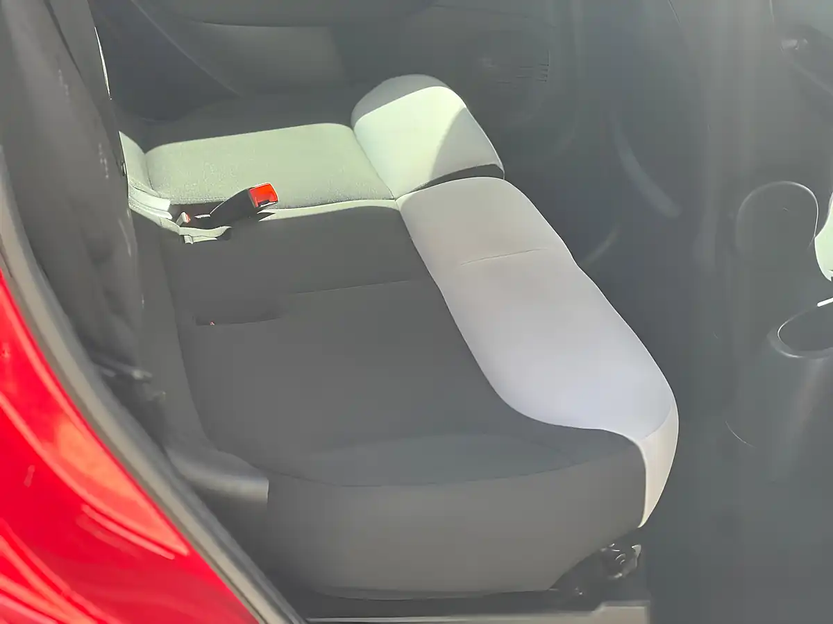 Used 2014 Fiat 500L Pop Star Red - Interior and Exterior details 10