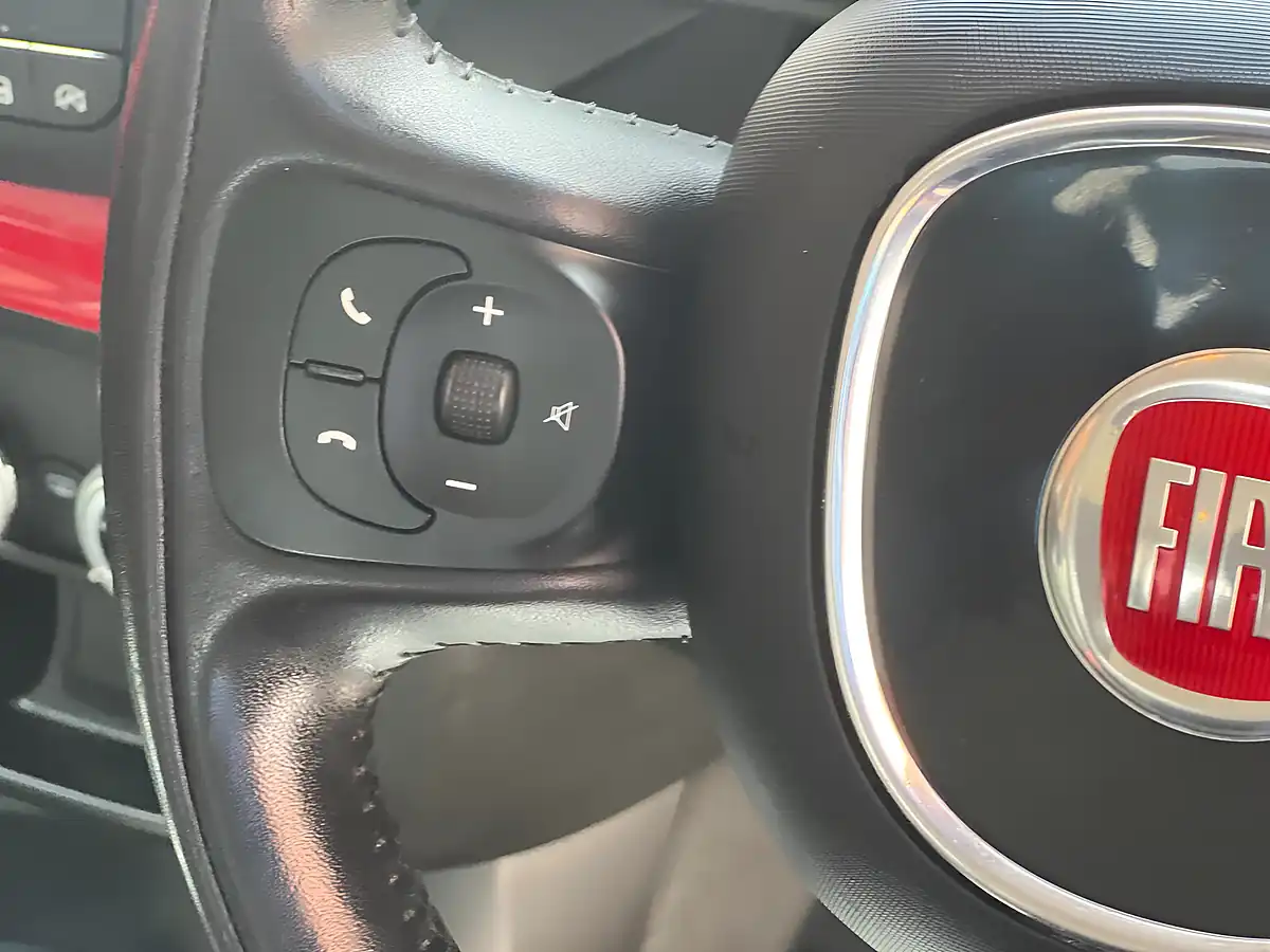 Used 2014 Fiat 500L Pop Star Red - Interior and Exterior details 16