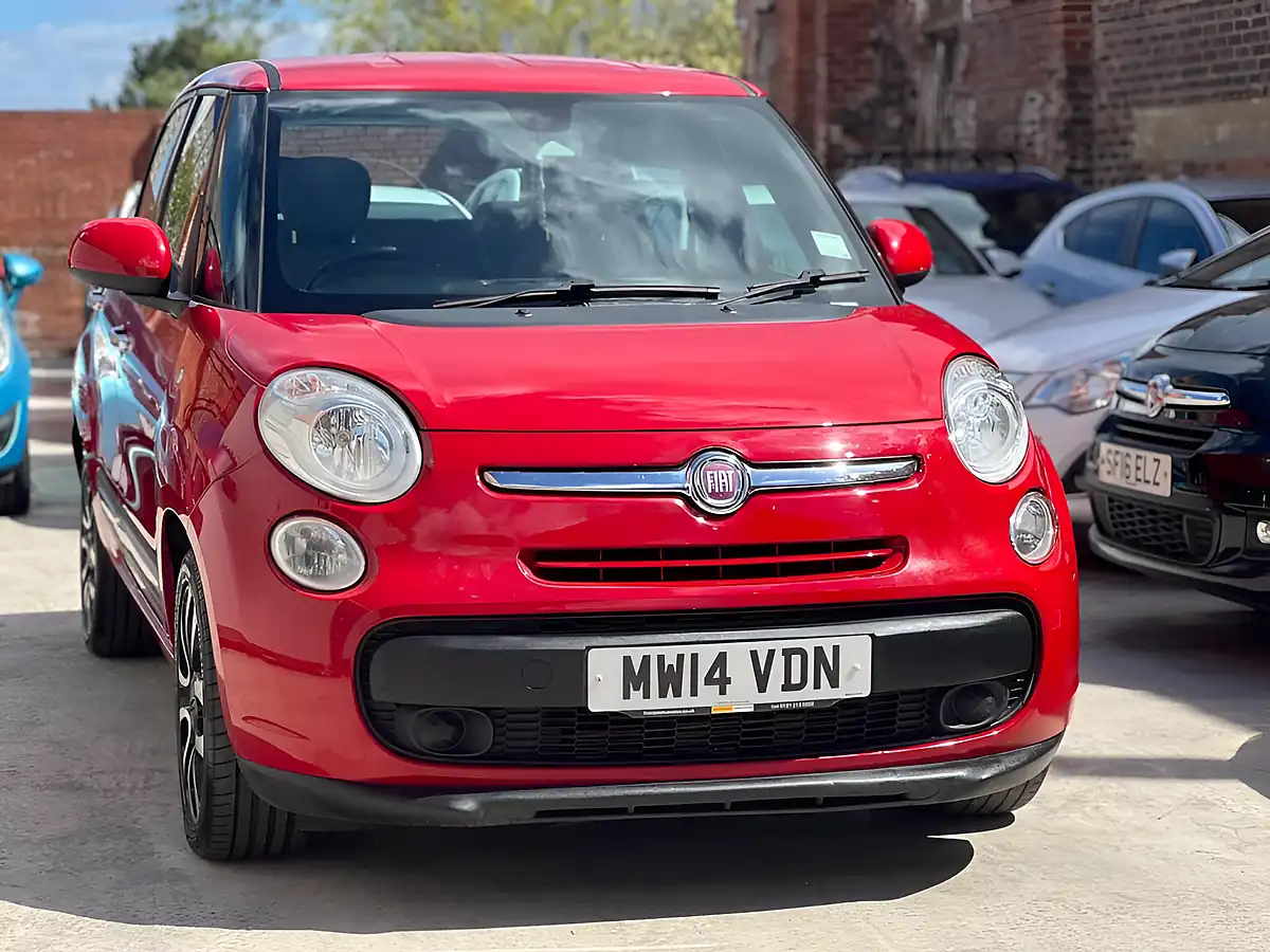 Used 2014 Fiat 500L Pop Star Red - Front View