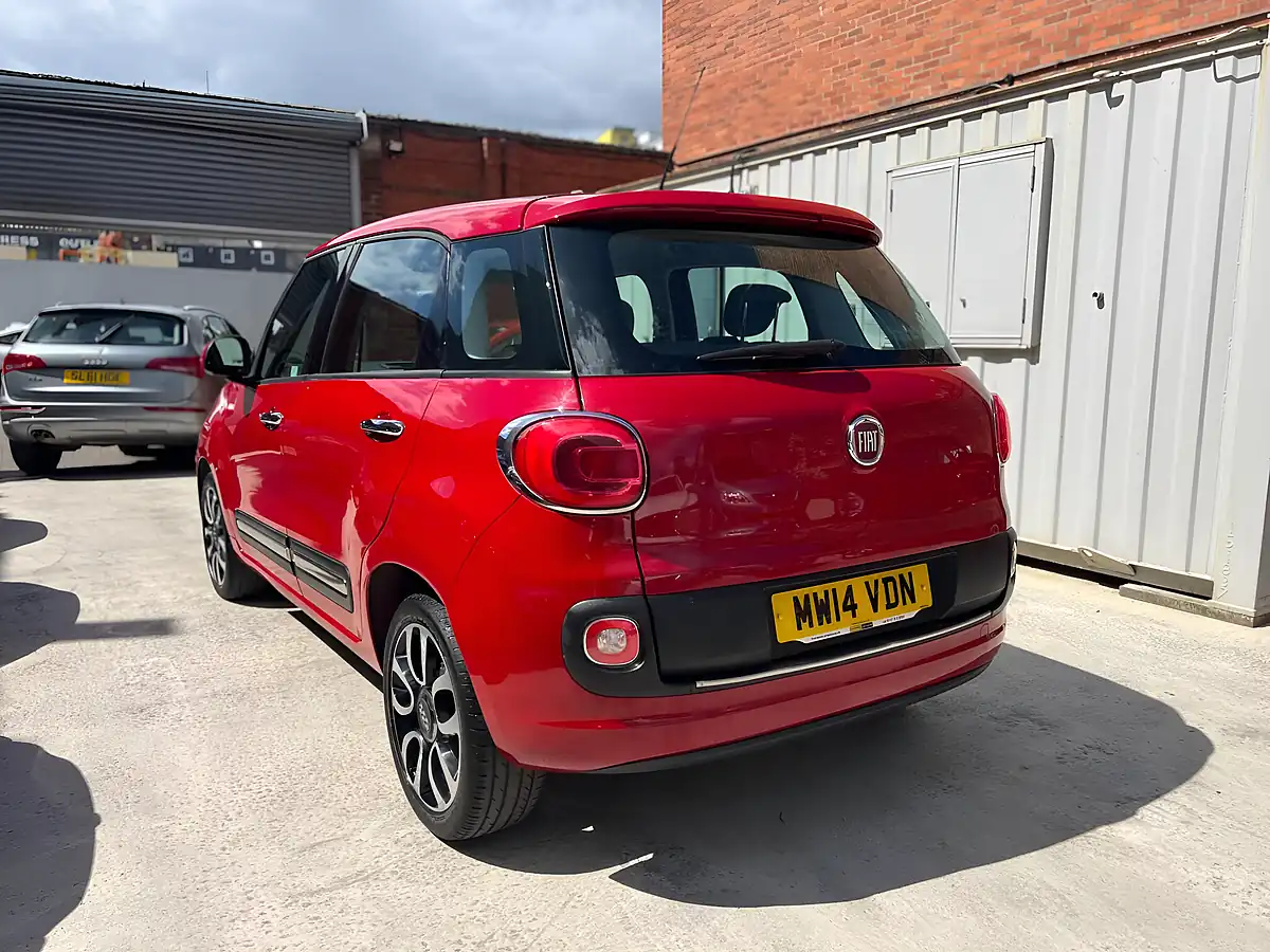 Used 2014 Fiat 500L Pop Star Red - Interior and Exterior details 6