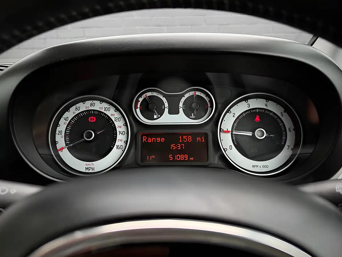 Used 2014 Fiat 500l Trekking Cinema Black - Interior and Exterior details 15