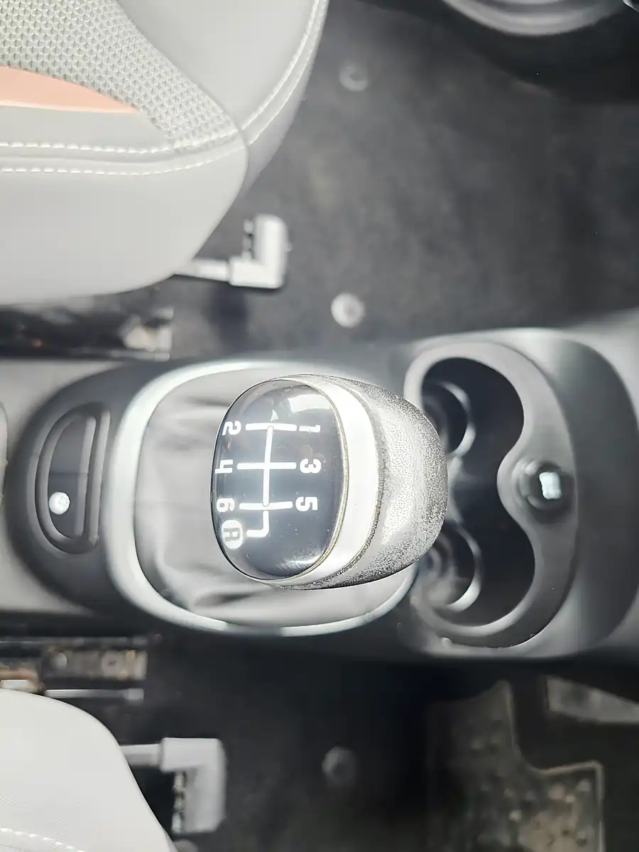 Used 2014 Fiat 500L Trekking - Interior and Exterior details 11