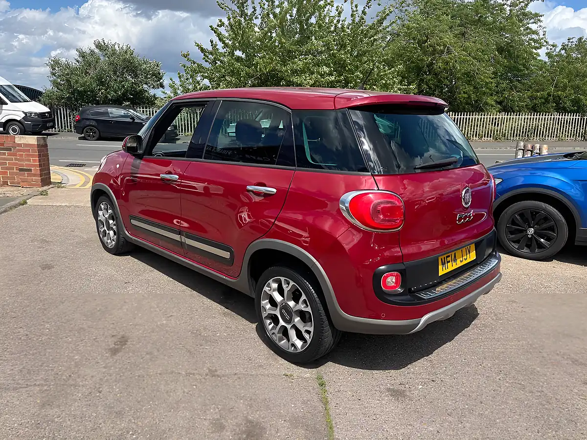 Used 2014 Fiat 500L Trekking Red - Interior and Exterior details 11