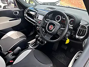 Used 2014 Fiat 500L Trekking Red - Interior and Exterior details 14