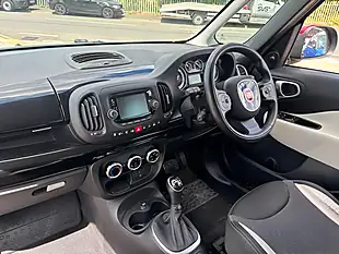 Used 2014 Fiat 500L Trekking Red - Interior and Exterior details 18