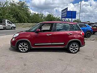 Used 2014 Fiat 500L Trekking Red - Interior and Exterior details 6