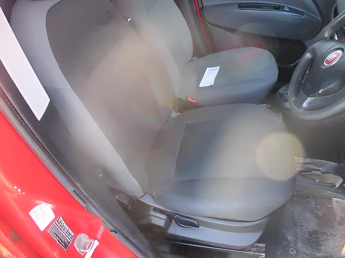 Used 2014 Fiat Doblo Xl High Roof Red - Interior and Exterior details 10