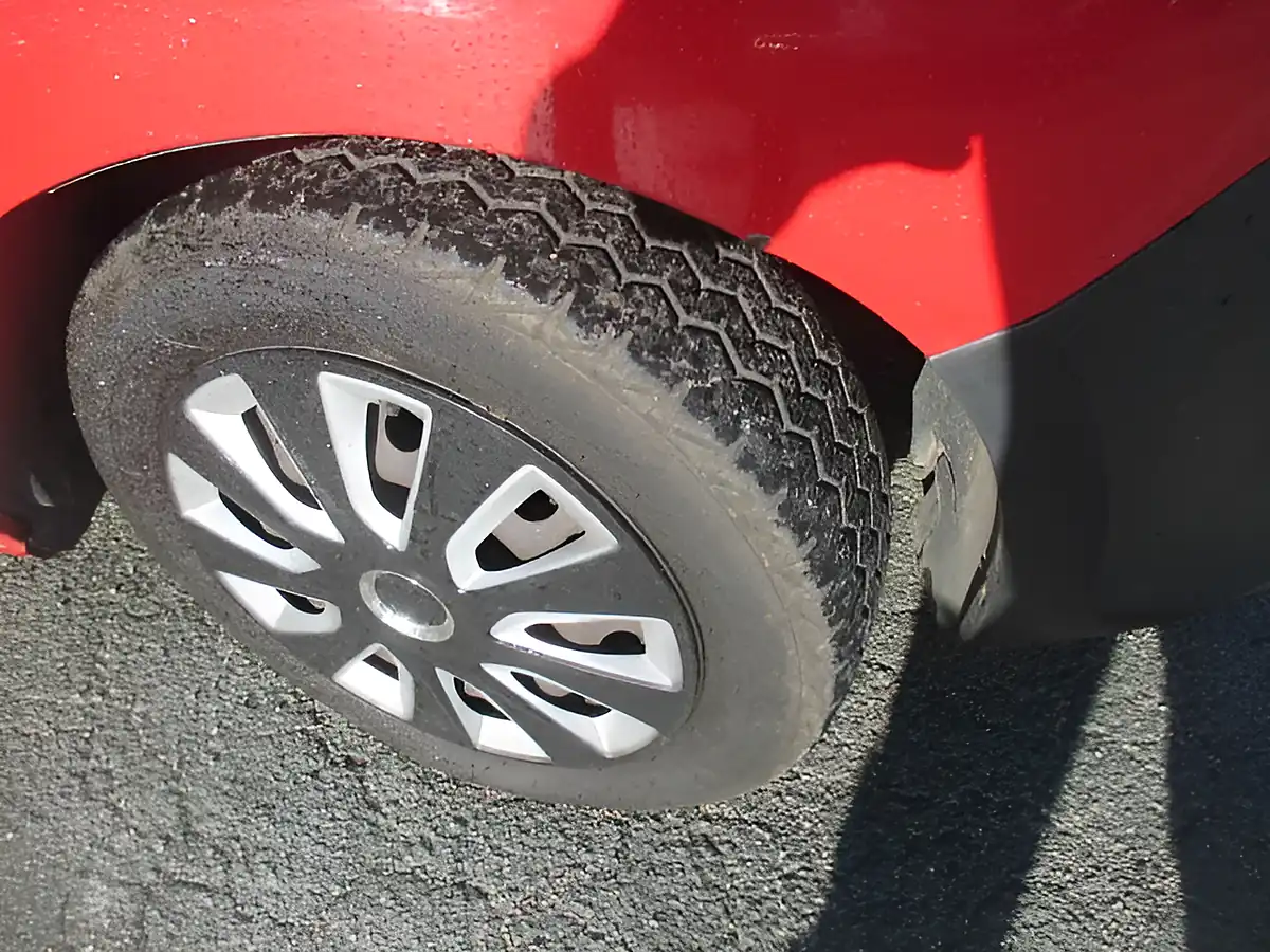 Used 2014 Fiat Doblo Xl High Roof Red - Interior and Exterior details 11