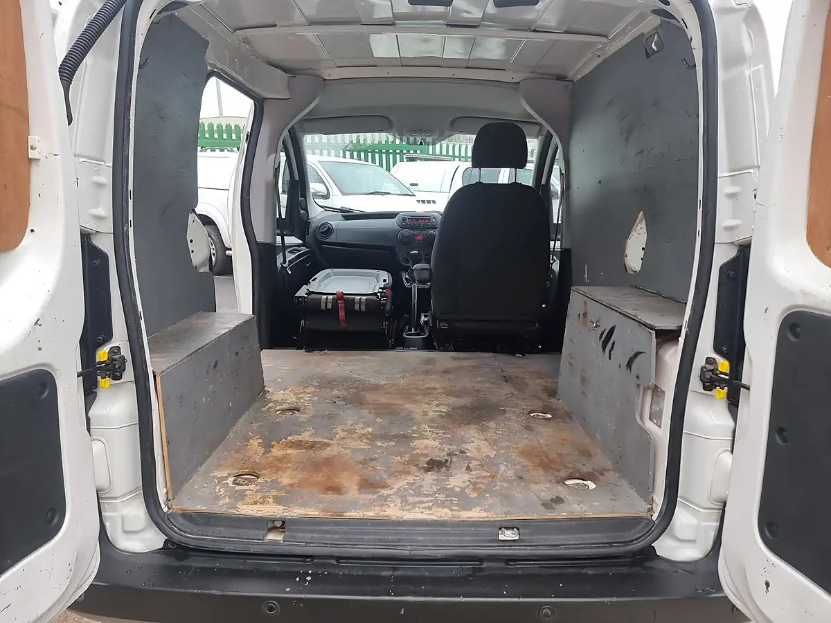 Used 2014 Fiat Fiorino Sx White - Interior and Exterior details 14