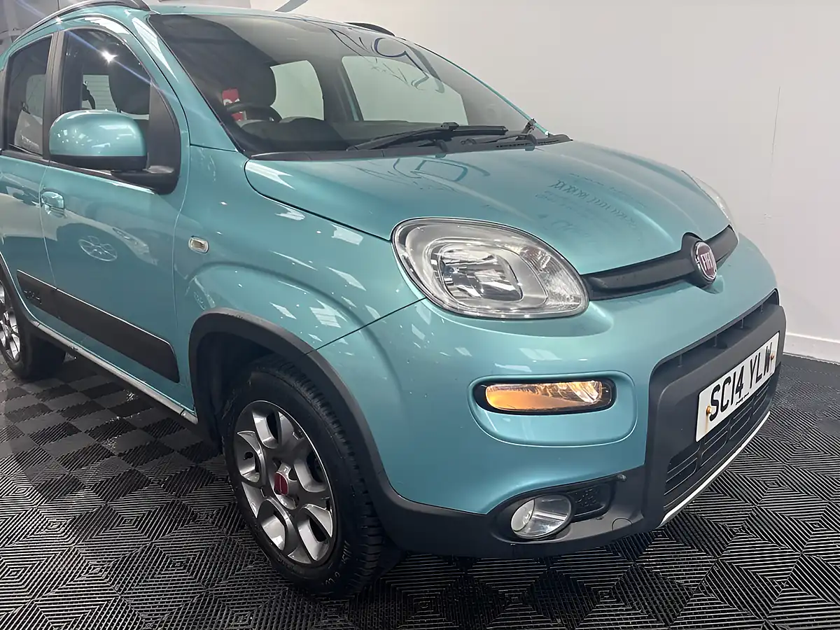 Used 2014 Fiat Panda 4X4 Blue - Interior and Exterior details 11