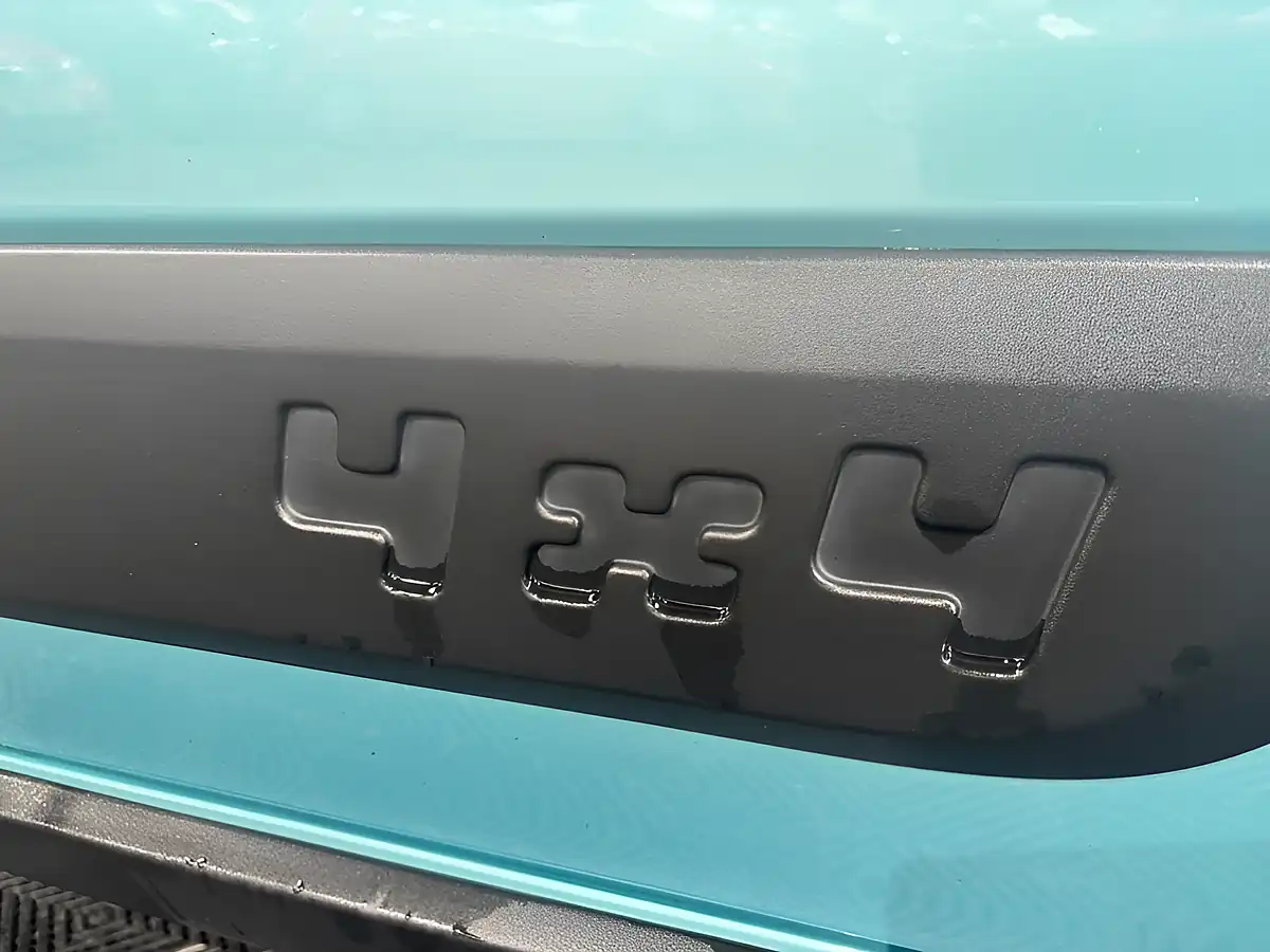 Used 2014 Fiat Panda 4X4 Blue - Interior and Exterior details 18