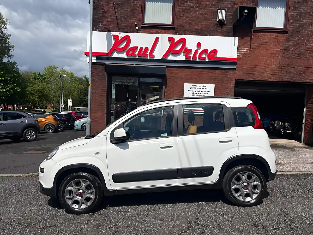 Used 2014 Fiat Panda 4X4 White - Interior and Exterior details 6