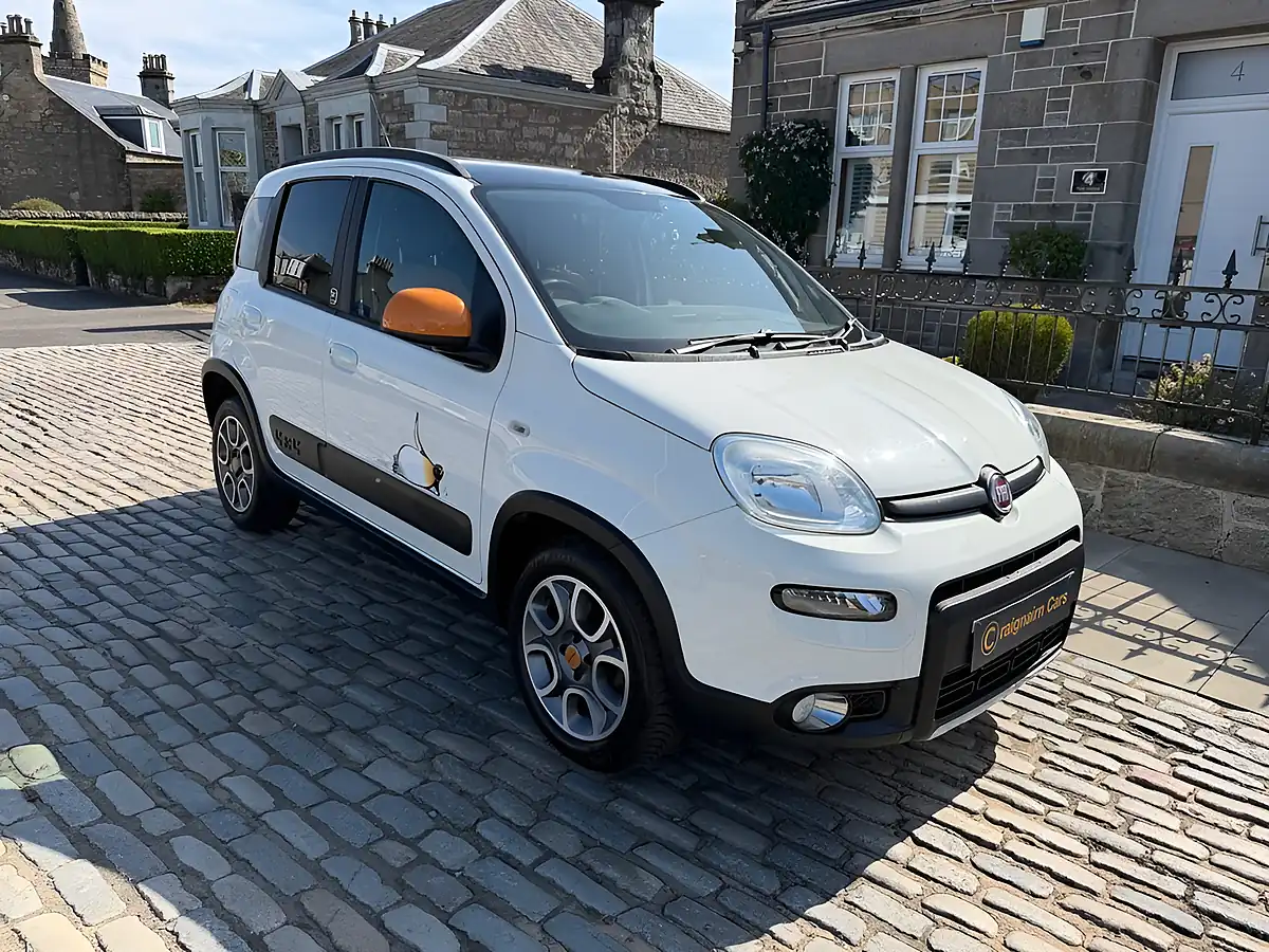 Used 2014 Fiat Panda Antarctica White - Interior and Exterior details 13