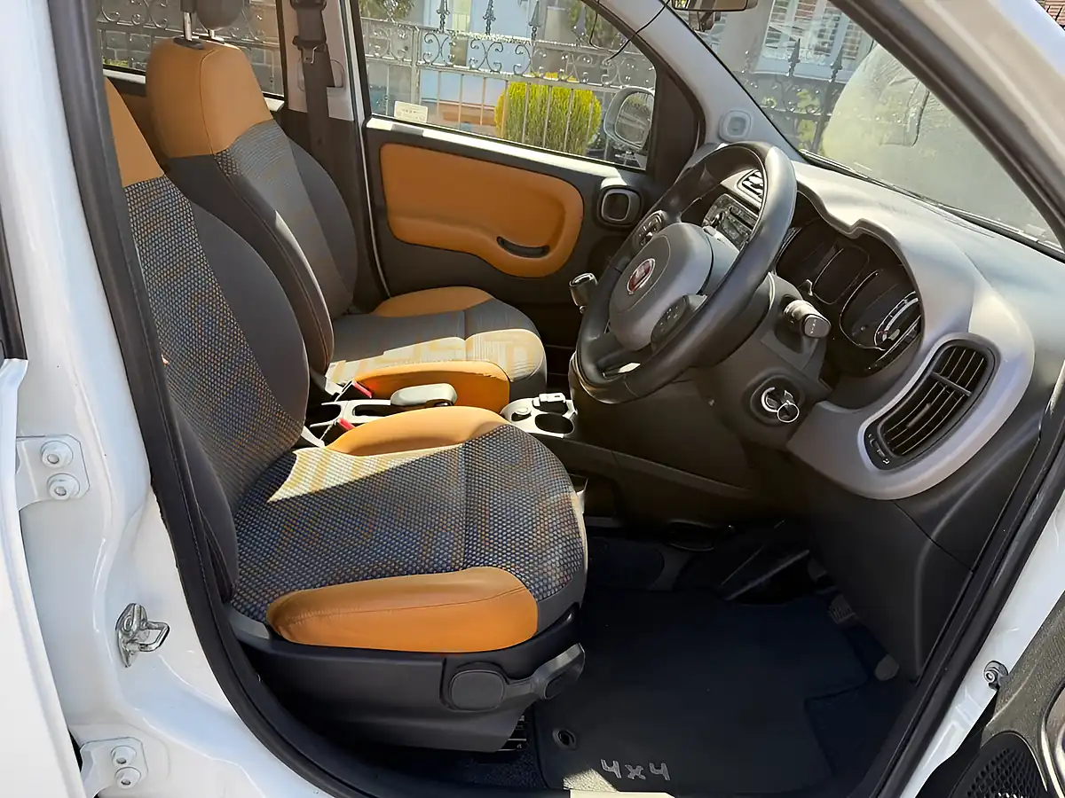 Used 2014 Fiat Panda Antarctica White - Interior and Exterior details 2