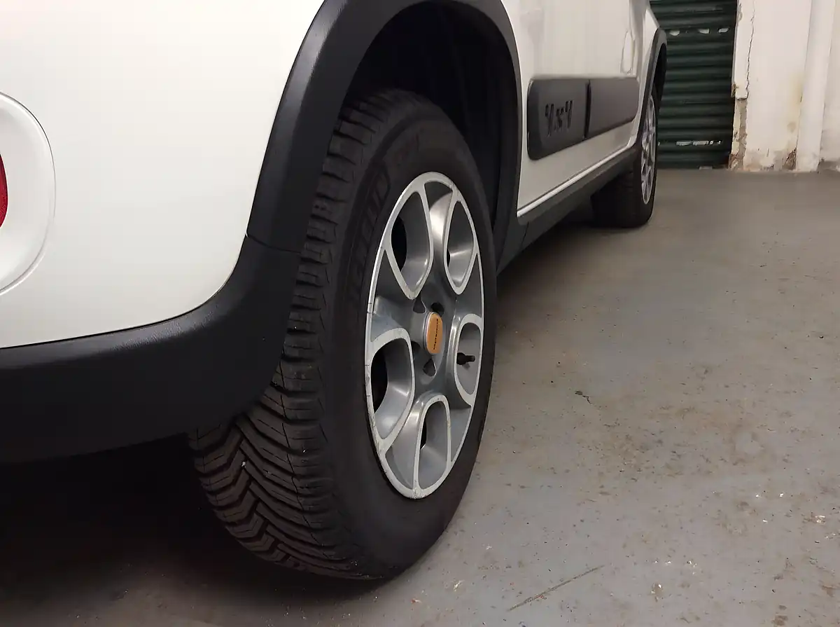 Used 2014 Fiat Panda Antarctica White - Interior and Exterior details 14