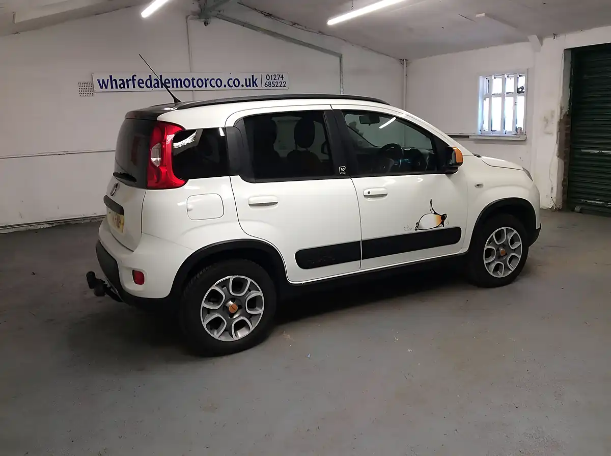 Used 2014 Fiat Panda Antarctica White - Interior and Exterior details 6
