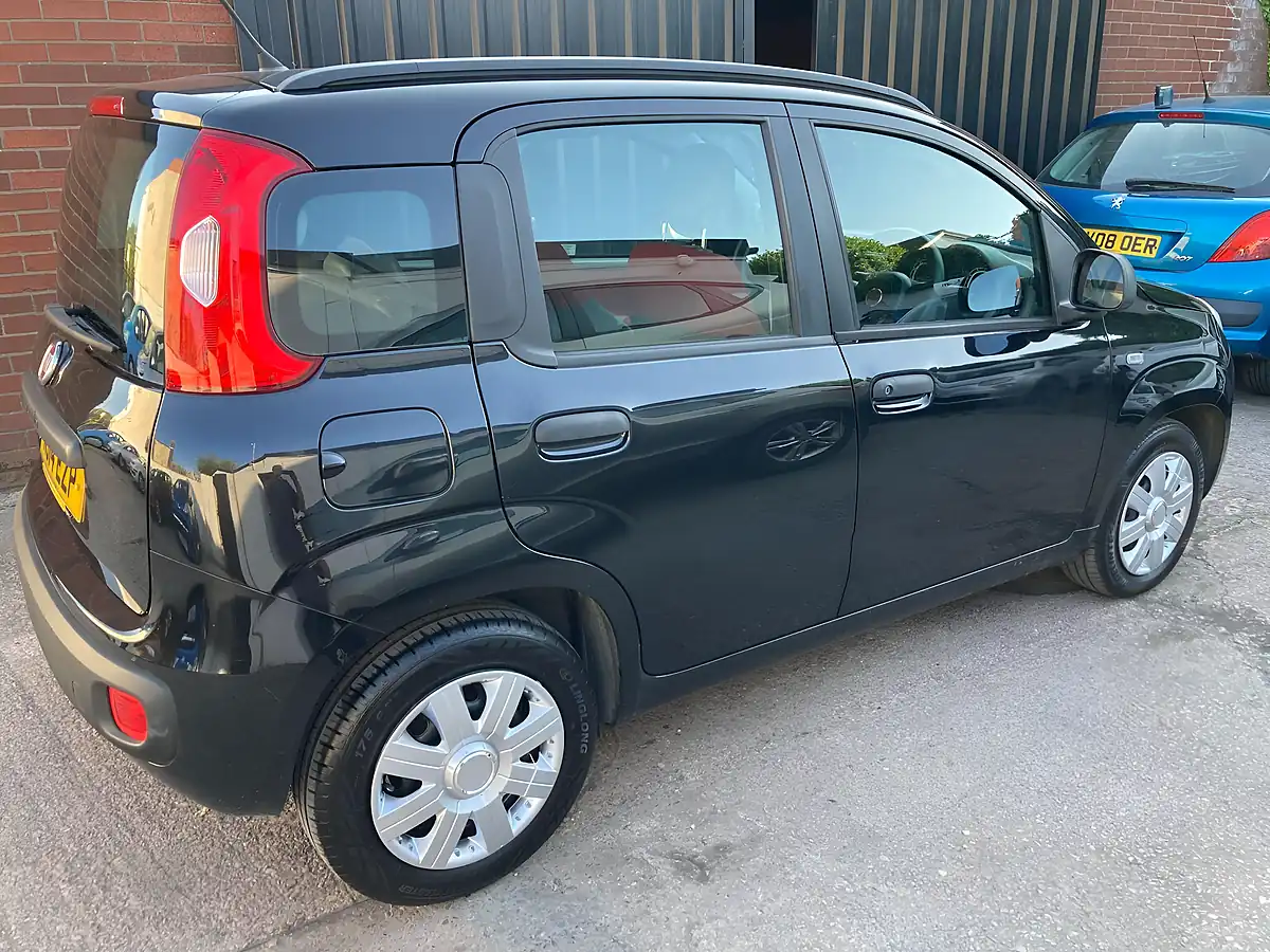 Used 2014 Fiat Panda Easy Black - Interior and Exterior details 6
