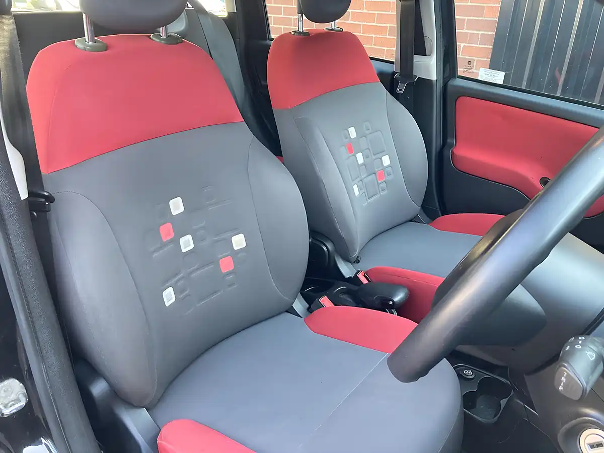 Used 2014 Fiat Panda Easy Black - Interior and Exterior details 8