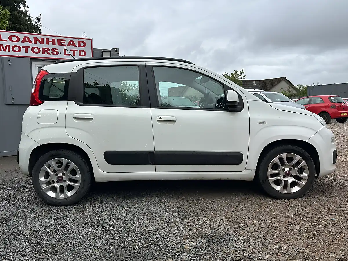 Used 2014 Fiat Panda Lounge White - Interior and Exterior details 16