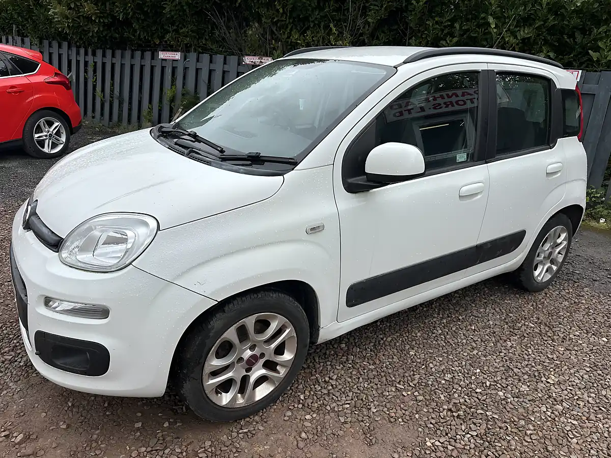 Used 2014 Fiat Panda Lounge White - Interior and Exterior details 6