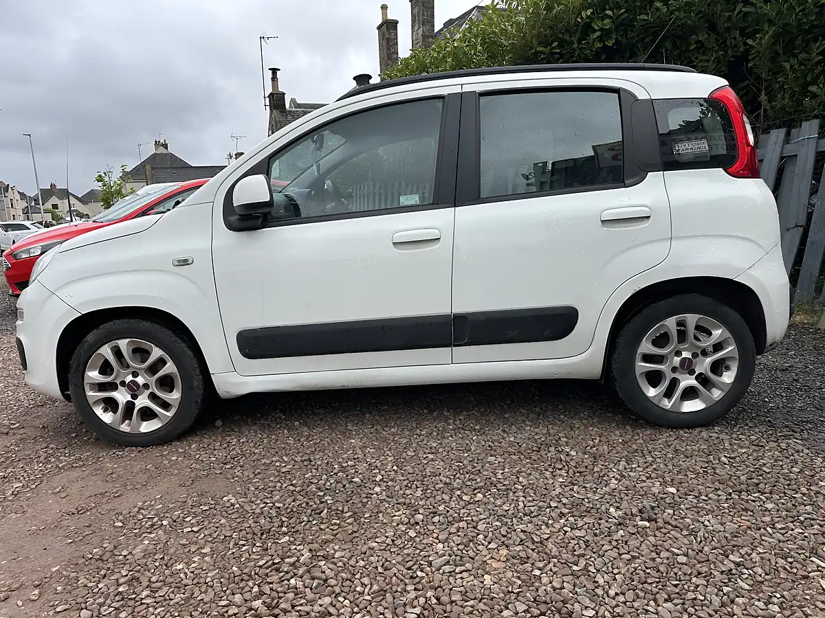 Used 2014 Fiat Panda Lounge White - Interior and Exterior details 7