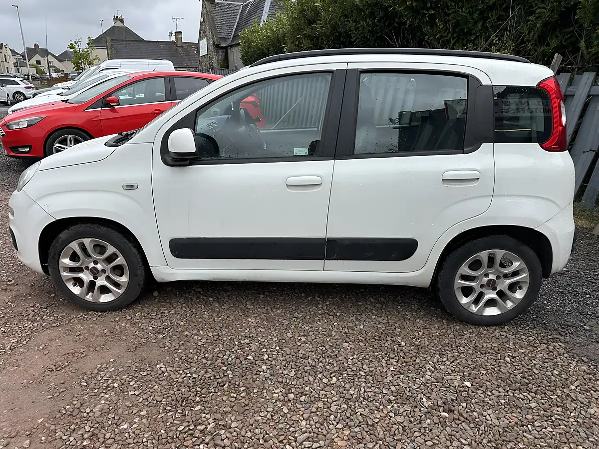 Used 2014 Fiat Panda Lounge White - Interior and Exterior details 8
