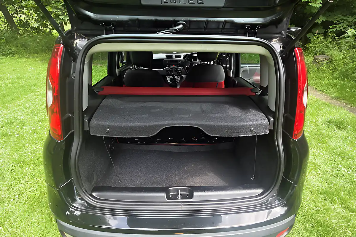 Used 2014 Fiat Panda Pop Black - Interior and Exterior details 10