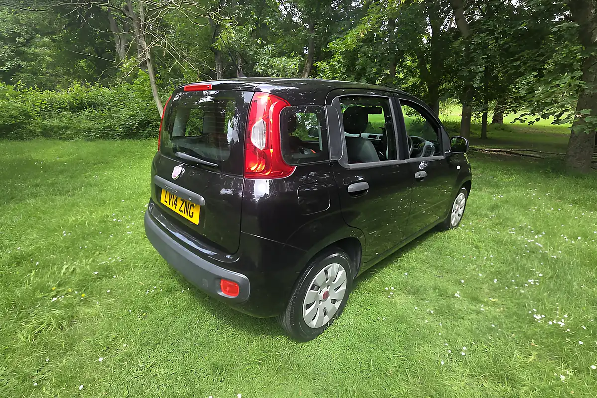 Used 2014 Fiat Panda Pop Black - Interior and Exterior details 9