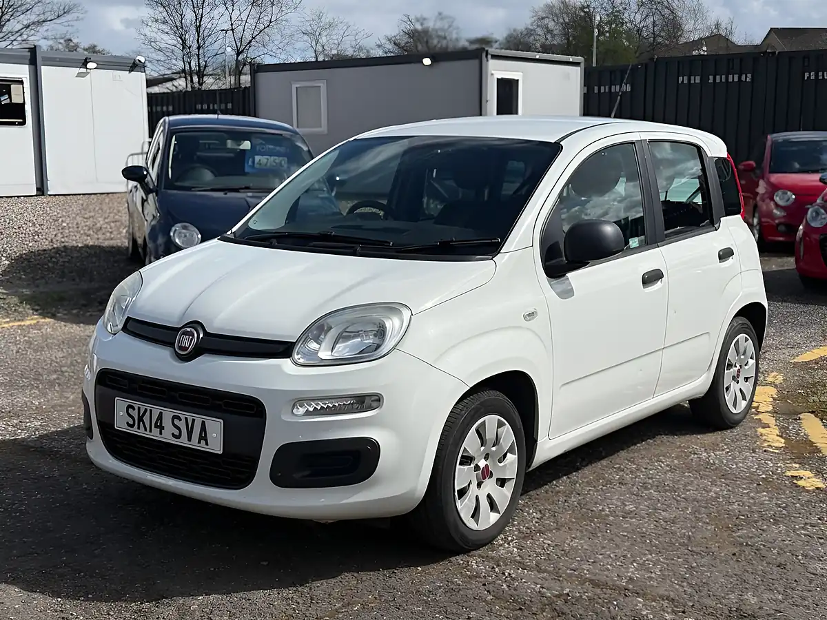 Used 2014 Fiat Panda Pop White - Interior and Exterior details 2