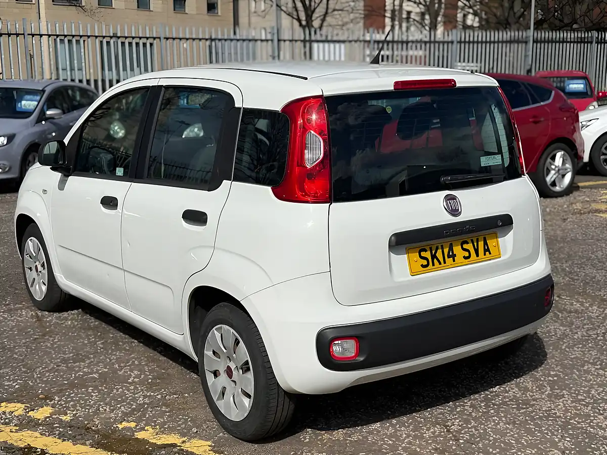 Used 2014 Fiat Panda Pop White - Interior and Exterior details 3
