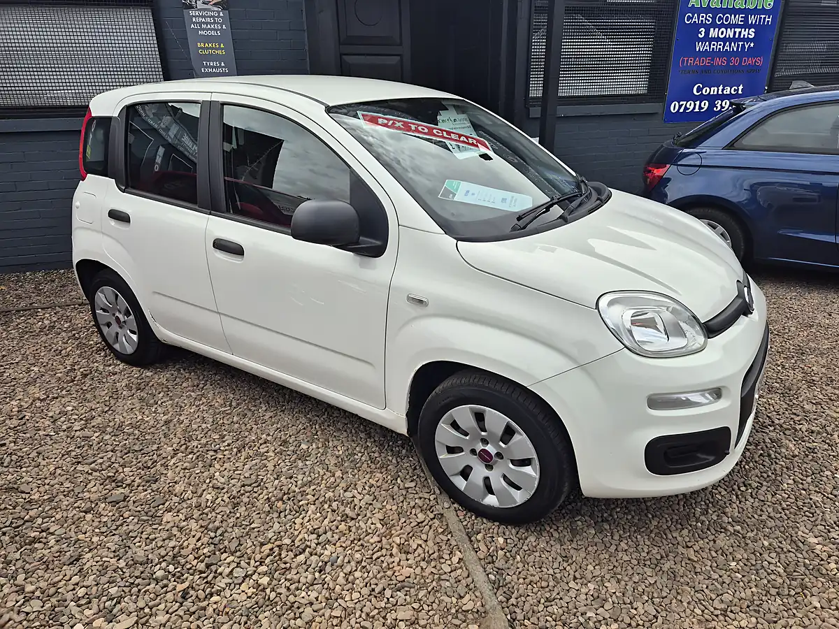 Used 2014 Fiat Panda Pop White - Interior and Exterior details 3