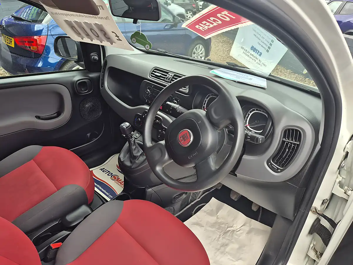 Used 2014 Fiat Panda Pop White - Interior and Exterior details 9