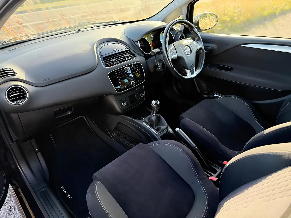 Used 2014 Fiat Punto Black 2 Black - Interior and Exterior details 12