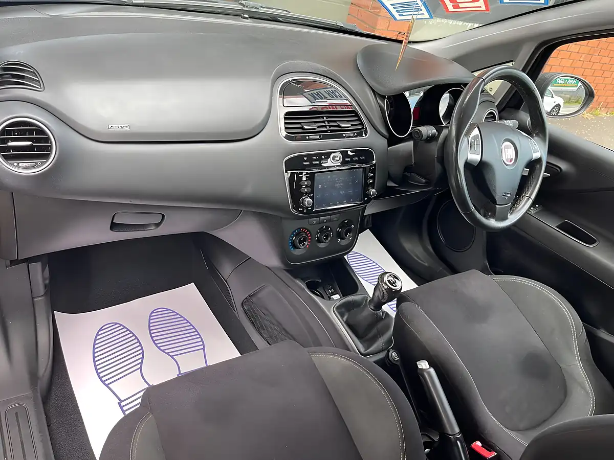 Used 2014 Fiat Punto Lounge Black - Interior and Exterior details 13