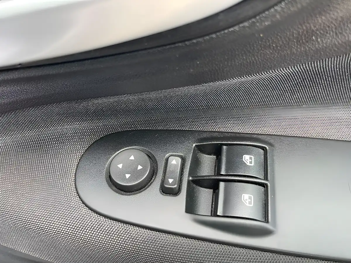 Used 2014 Fiat Punto Lounge Black - Interior and Exterior details 18