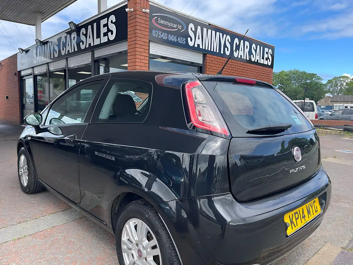 Used 2014 Fiat Punto Lounge Black - Interior and Exterior details 5