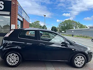 Used 2014 Fiat Punto Lounge Black - Interior and Exterior details 7