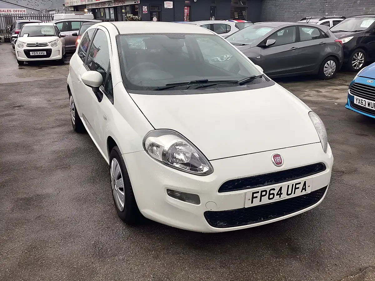 Used 2014 Fiat Punto Pop White - Interior and Exterior details 2